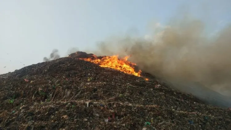 कचरा डेपोला पुन्हा लागलेल्या आगीमागे कटकारस्थान
