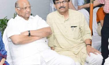 राजकीय चर्चांना उधाण; संजय राऊत शरद पवारांची भेट घेण्यासाठी ‘सिलव्हर ओक’वर