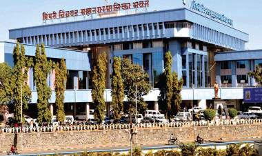 सफाई कामगाराचा मृतदेह ठेवला महापालिकेच्या गेटवर